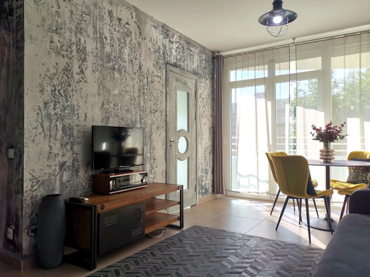 Caraway Apartment ออราแด ภายนอก รูปภาพ